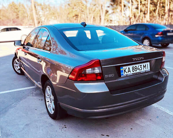 Серый Вольво С80, объемом двигателя 2 л и пробегом 295 тыс. км за 7800 $, фото 7 на Automoto.ua