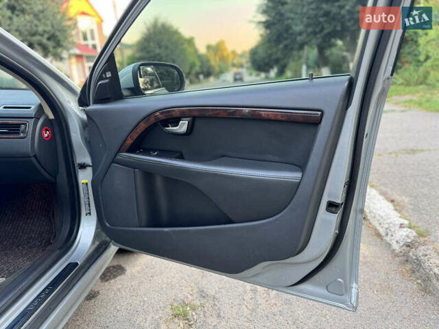 Серый Вольво С80, объемом двигателя 3 л и пробегом 340 тыс. км за 8499 $, фото 33 на Automoto.ua