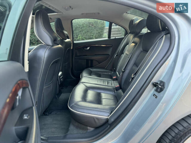 Серый Вольво С80, объемом двигателя 3 л и пробегом 340 тыс. км за 8499 $, фото 26 на Automoto.ua