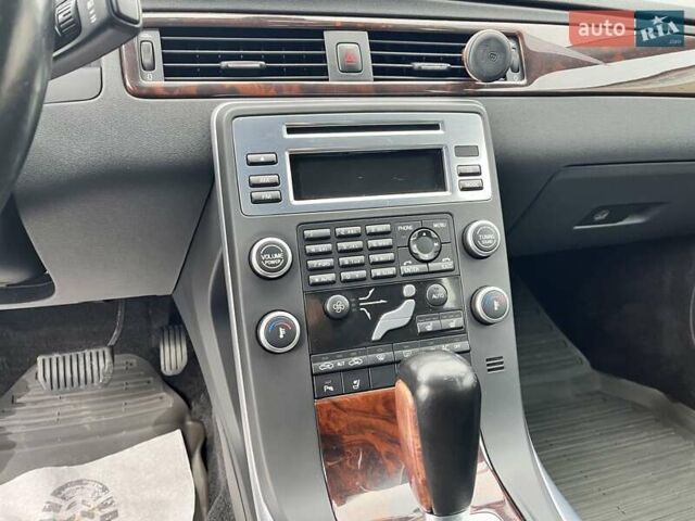 Серый Вольво С80, объемом двигателя 2.52 л и пробегом 207 тыс. км за 9700 $, фото 15 на Automoto.ua