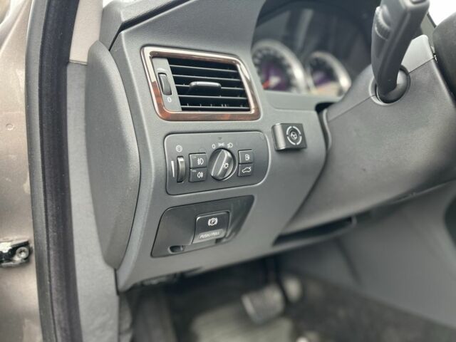 Сірий Вольво S80, об'ємом двигуна 2.5 л та пробігом 207 тис. км за 9700 $, фото 11 на Automoto.ua