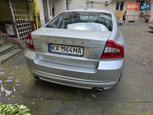 Серый Вольво С80, объемом двигателя 2.4 л и пробегом 206 тыс. км за 10500 $, фото 2 на Automoto.ua