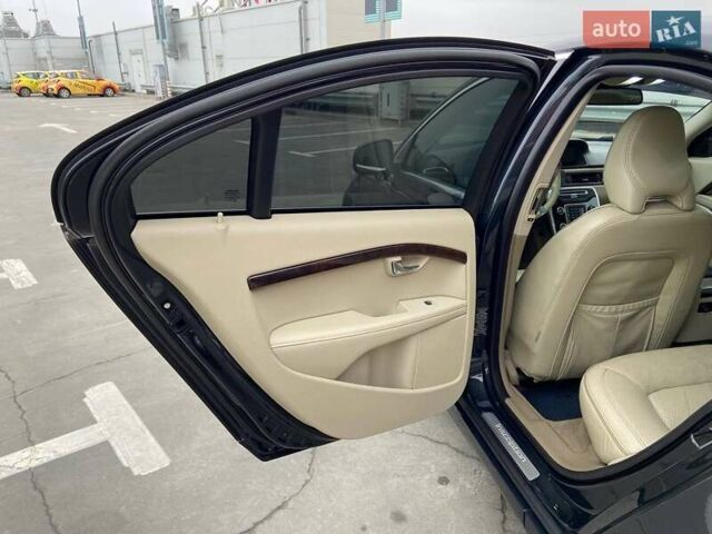 Серый Вольво С80, объемом двигателя 2.95 л и пробегом 150 тыс. км за 13000 $, фото 38 на Automoto.ua