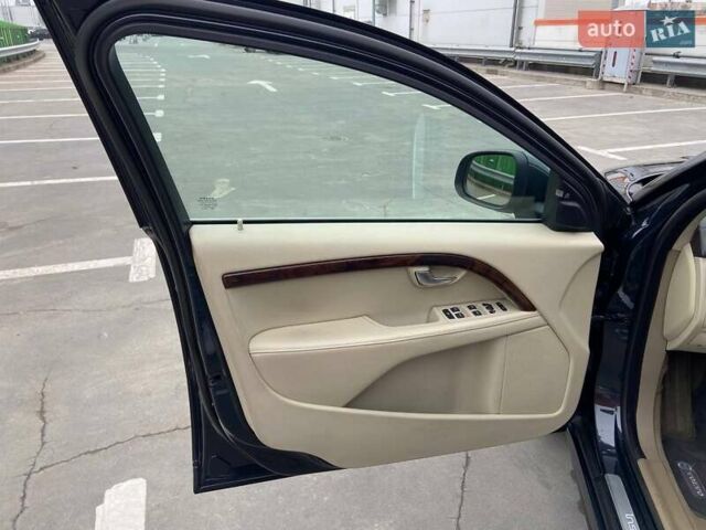 Серый Вольво С80, объемом двигателя 2.95 л и пробегом 150 тыс. км за 13000 $, фото 17 на Automoto.ua