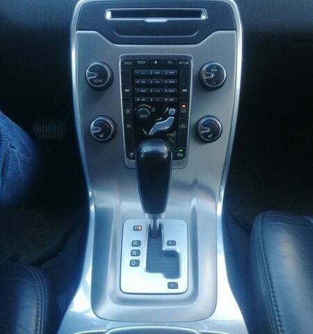 Сірий Вольво S80, об'ємом двигуна 2.95 л та пробігом 235 тис. км за 10500 $, фото 6 на Automoto.ua