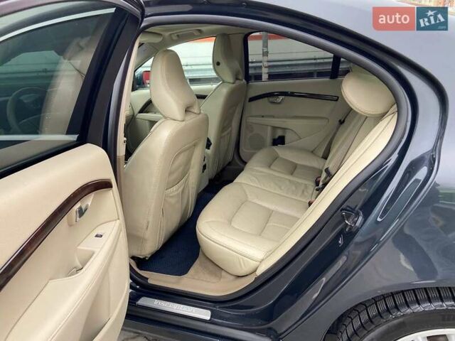 Серый Вольво С80, объемом двигателя 2.95 л и пробегом 150 тыс. км за 13000 $, фото 39 на Automoto.ua