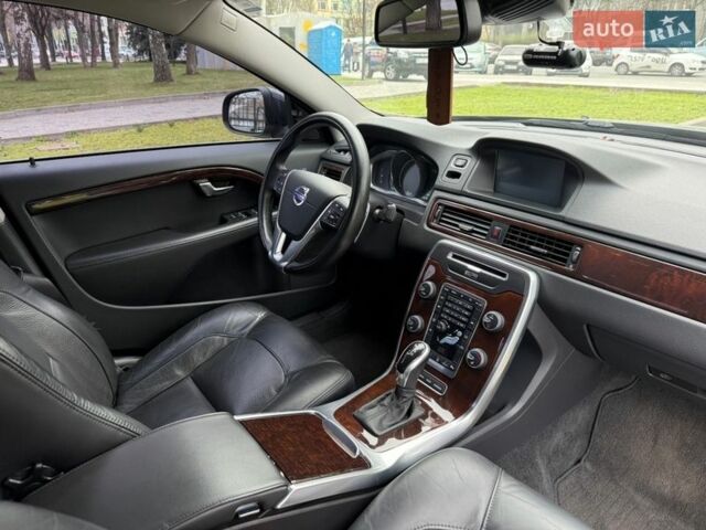 Серый Вольво С80, объемом двигателя 2.4 л и пробегом 107 тыс. км за 17000 $, фото 22 на Automoto.ua