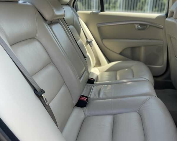 Вольво С80 2014 в Киеве на Automoto.ua Серый Вольво С80, объемом двигателя 2.4 л и пробегом 199 тыс. км за 16461 $, фото 28 на Automoto.ua