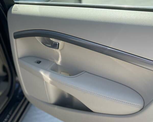 Вольво С80 2014 в Киеве на Automoto.ua Серый Вольво С80, объемом двигателя 2.4 л и пробегом 199 тыс. км за 16461 $, фото 26 на Automoto.ua