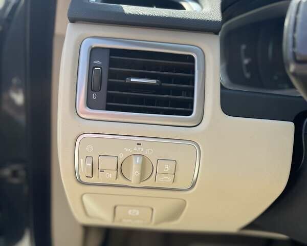 Вольво С80 2014 в Киеве на Automoto.ua Серый Вольво С80, объемом двигателя 2.4 л и пробегом 199 тыс. км за 16461 $, фото 20 на Automoto.ua