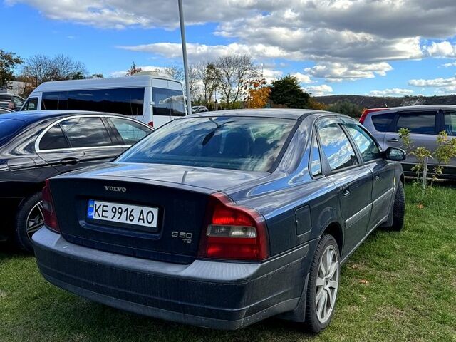 Синий Вольво С80, объемом двигателя 2.8 л и пробегом 0 тыс. км за 6000 $, фото 2 на Automoto.ua