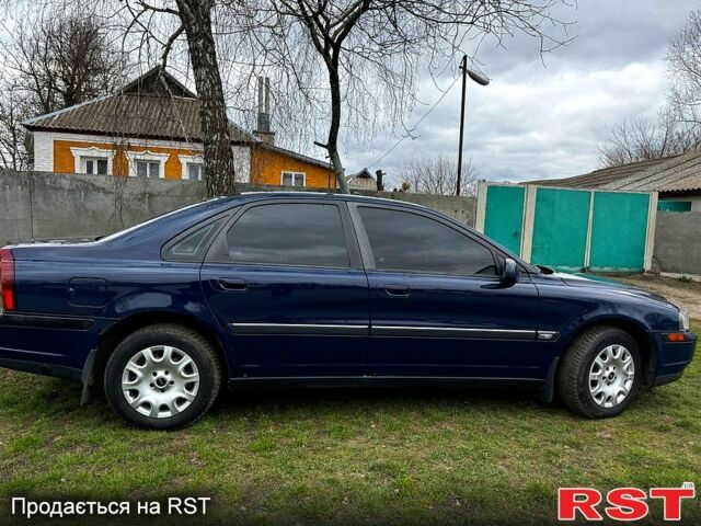 Синий Вольво С80, объемом двигателя 2.4 л и пробегом 211 тыс. км за 3400 $, фото 1 на Automoto.ua