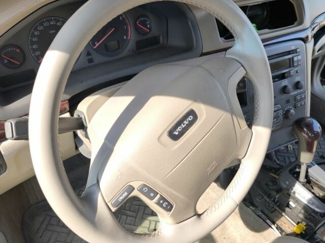 Синий Вольво С80, объемом двигателя 2.4 л и пробегом 369 тыс. км за 2200 $, фото 14 на Automoto.ua