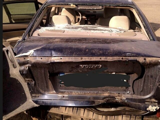 Синий Вольво С80, объемом двигателя 2.4 л и пробегом 369 тыс. км за 2200 $, фото 20 на Automoto.ua