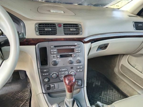 Синій Вольво S80, об'ємом двигуна 24 л та пробігом 369 тис. км за 2500 $, фото 3 на Automoto.ua