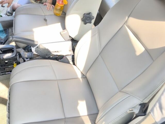 Синий Вольво С80, объемом двигателя 2.4 л и пробегом 369 тыс. км за 2200 $, фото 5 на Automoto.ua