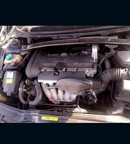 Синий Вольво С80, объемом двигателя 2.4 л и пробегом 369 тыс. км за 2200 $, фото 4 на Automoto.ua