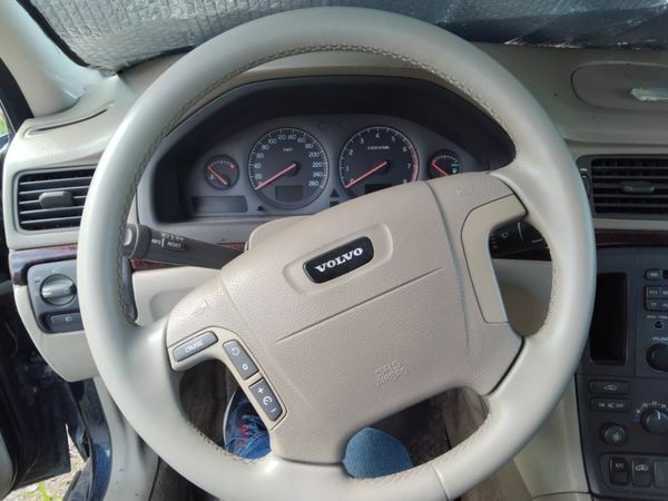 Синій Вольво S80, об'ємом двигуна 24 л та пробігом 369 тис. км за 2500 $, фото 4 на Automoto.ua