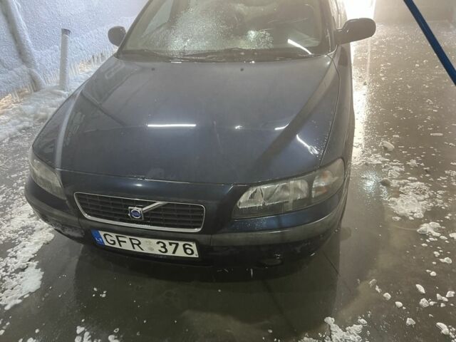 Синий Вольво С80, объемом двигателя 2.4 л и пробегом 350 тыс. км за 1550 $, фото 8 на Automoto.ua