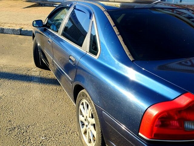 Синий Вольво С80, объемом двигателя 2.4 л и пробегом 315 тыс. км за 6300 $, фото 5 на Automoto.ua