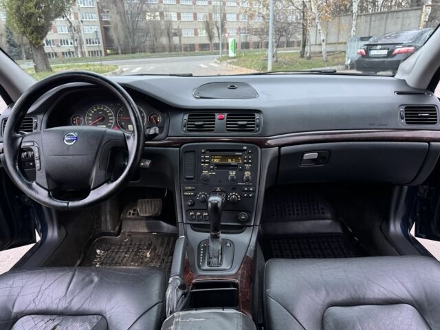 Синій Вольво S80, об'ємом двигуна 2.4 л та пробігом 275 тис. км за 2500 $, фото 12 на Automoto.ua