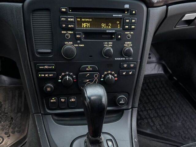 Синій Вольво S80, об'ємом двигуна 2.4 л та пробігом 275 тис. км за 2500 $, фото 14 на Automoto.ua