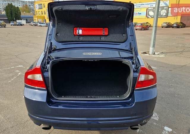 Синий Вольво С80, объемом двигателя 2.4 л и пробегом 182 тыс. км за 14000 $, фото 13 на Automoto.ua