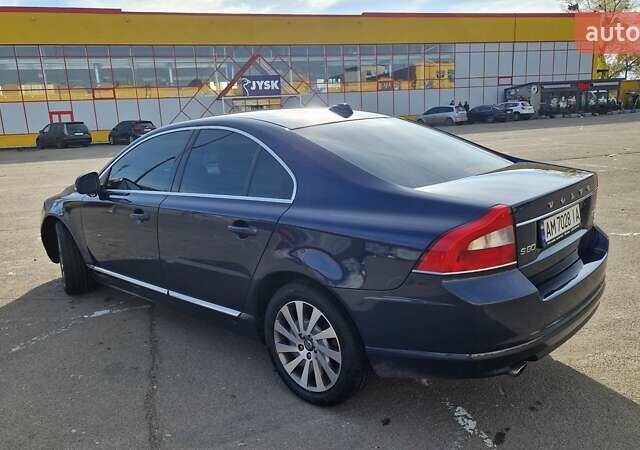 Синий Вольво С80, объемом двигателя 2.4 л и пробегом 182 тыс. км за 14000 $, фото 3 на Automoto.ua