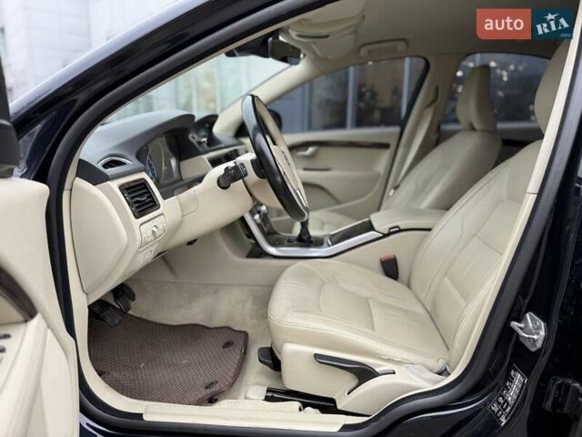 Синий Вольво С80, объемом двигателя 1.98 л и пробегом 255 тыс. км за 10500 $, фото 11 на Automoto.ua