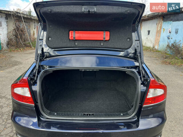 Синий Вольво С80, объемом двигателя 1.97 л и пробегом 386 тыс. км за 11500 $, фото 14 на Automoto.ua