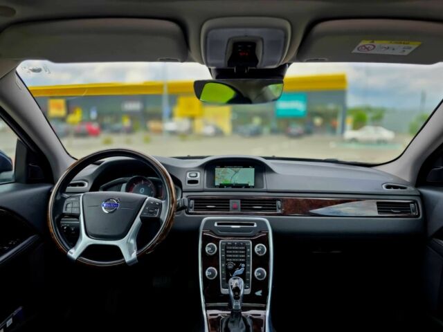 Синий Вольво С80, объемом двигателя 2 л и пробегом 89 тыс. км за 9300 $, фото 10 на Automoto.ua