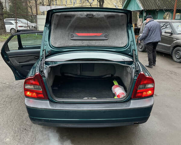 Зелений Вольво S80, об'ємом двигуна 2.92 л та пробігом 337 тис. км за 4000 $, фото 16 на Automoto.ua