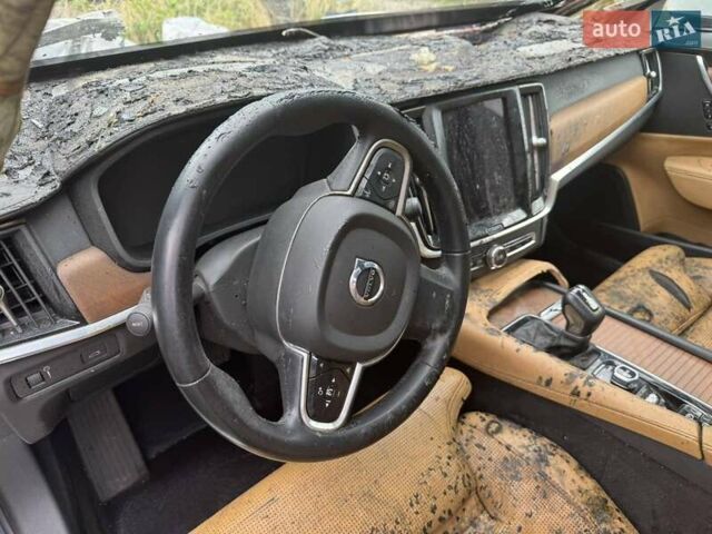 Білий Вольво S90, об'ємом двигуна 2 л та пробігом 200 тис. км за 4300 $, фото 24 на Automoto.ua