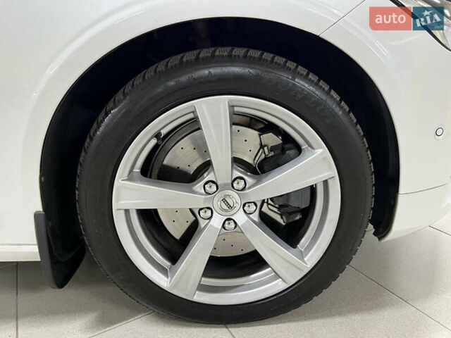 Білий Вольво S90, об'ємом двигуна 1.97 л та пробігом 100 тис. км за 35000 $, фото 41 на Automoto.ua