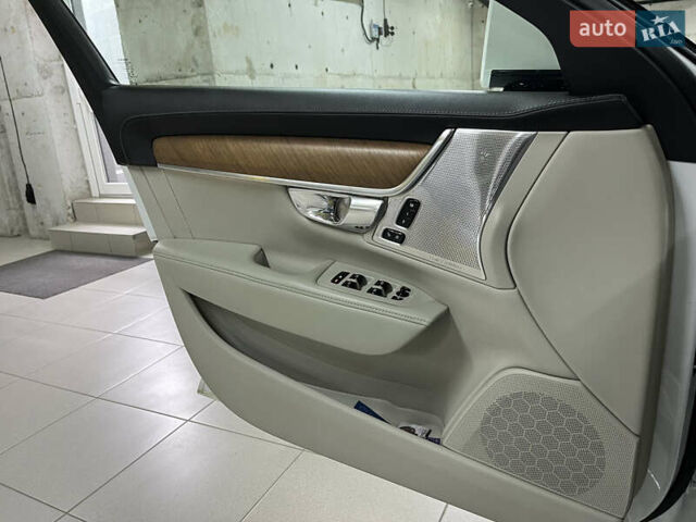 Білий Вольво S90, об'ємом двигуна 1.97 л та пробігом 100 тис. км за 35000 $, фото 19 на Automoto.ua