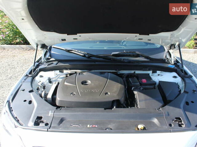 Білий Вольво S90, об'ємом двигуна 1.97 л та пробігом 130 тис. км за 19300 $, фото 27 на Automoto.ua