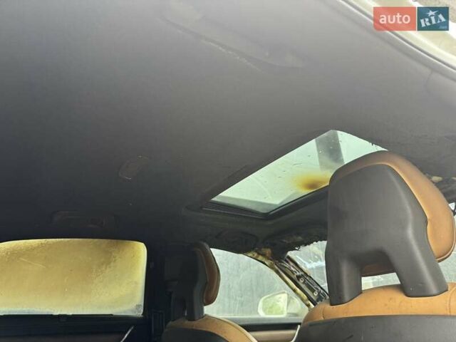 Білий Вольво S90, об'ємом двигуна 2 л та пробігом 200 тис. км за 4300 $, фото 25 на Automoto.ua