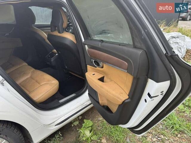 Білий Вольво S90, об'ємом двигуна 2 л та пробігом 200 тис. км за 4300 $, фото 11 на Automoto.ua