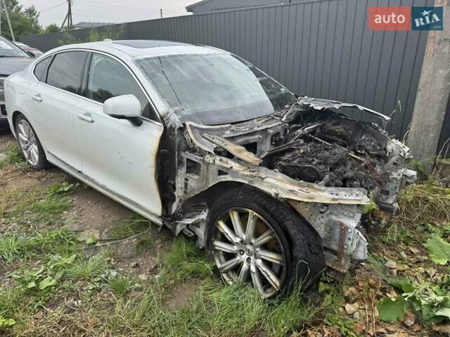 Білий Вольво S90, об'ємом двигуна 2 л та пробігом 200 тис. км за 4300 $, фото 17 на Automoto.ua