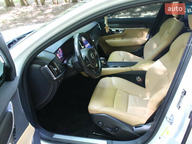 Білий Вольво S90, об'ємом двигуна 1.97 л та пробігом 130 тис. км за 19300 $, фото 43 на Automoto.ua