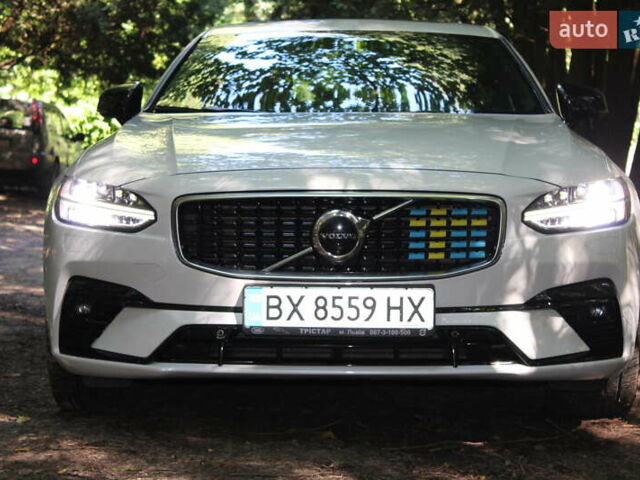 Білий Вольво S90, об'ємом двигуна 1.97 л та пробігом 130 тис. км за 19300 $, фото 33 на Automoto.ua