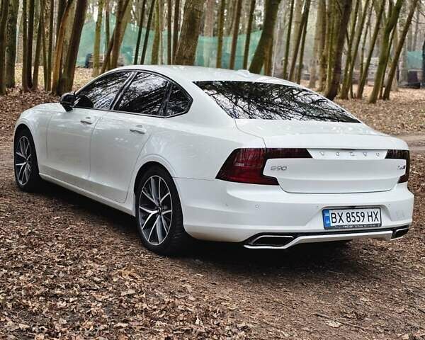 Білий Вольво S90, об'ємом двигуна 1.97 л та пробігом 130 тис. км за 19300 $, фото 10 на Automoto.ua