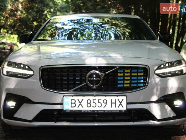 Білий Вольво S90, об'ємом двигуна 1.97 л та пробігом 130 тис. км за 19300 $, фото 34 на Automoto.ua