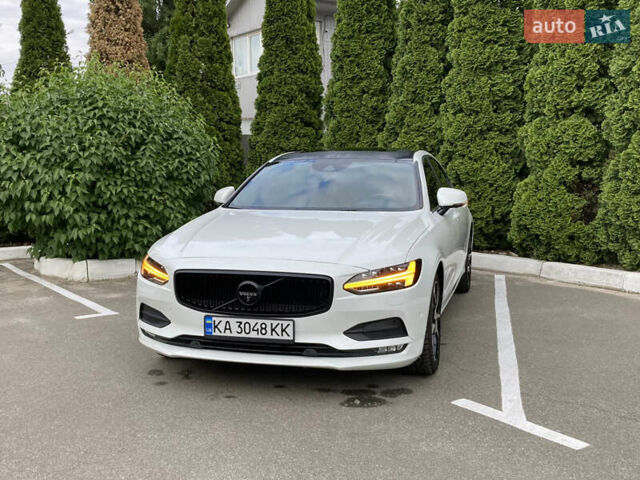 Білий Вольво S90, об'ємом двигуна 1.97 л та пробігом 70 тис. км за 25500 $, фото 1 на Automoto.ua