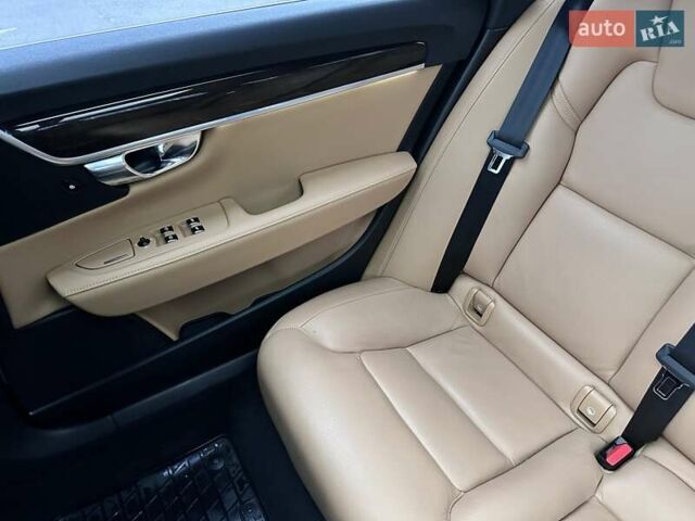 Белый Вольво С90, объемом двигателя 1.97 л и пробегом 65 тыс. км за 25000 $, фото 17 на Automoto.ua