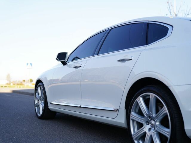 Білий Вольво S90, об'ємом двигуна 2 л та пробігом 30 тис. км за 30100 $, фото 5 на Automoto.ua
