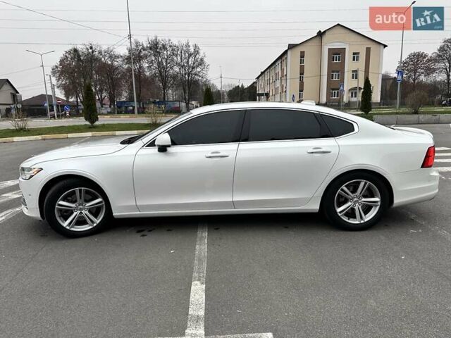 Белый Вольво С90, объемом двигателя 1.97 л и пробегом 65 тыс. км за 25000 $, фото 8 на Automoto.ua