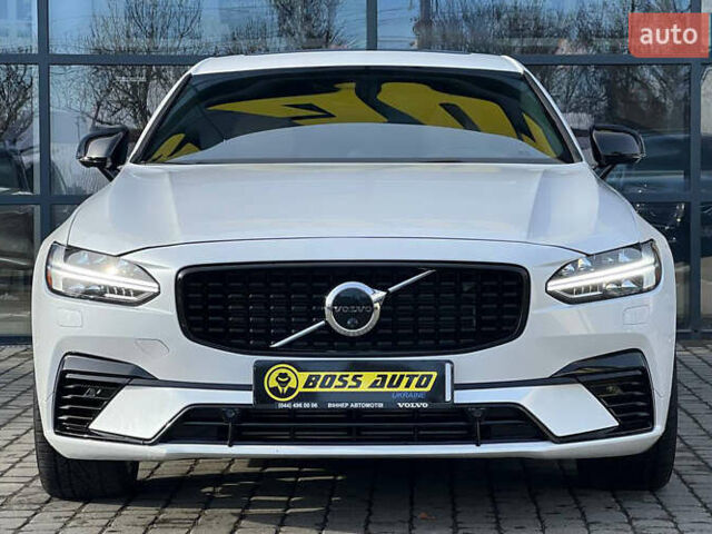 Білий Вольво S90, об'ємом двигуна 1.97 л та пробігом 82 тис. км за 25000 $, фото 1 на Automoto.ua