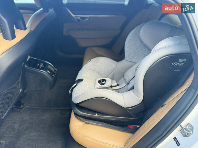 Вольво S90 2017 у Броварах на Automoto.ua Білий Вольво S90, об'ємом двигуна 1.97 л та пробігом 185 тис. км за 21500 $, фото 14 на Automoto.ua