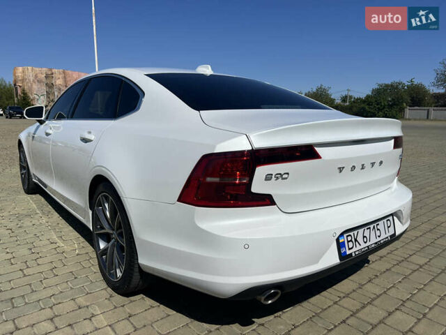 Белый Вольво С90, объемом двигателя 2 л и пробегом 97 тыс. км за 21500 $, фото 6 на Automoto.ua